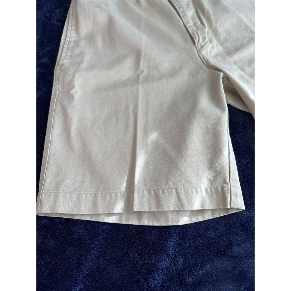 Mens Cutter & Buck Flat Front‎ Khaki Shorts Size 34 Inseam 9